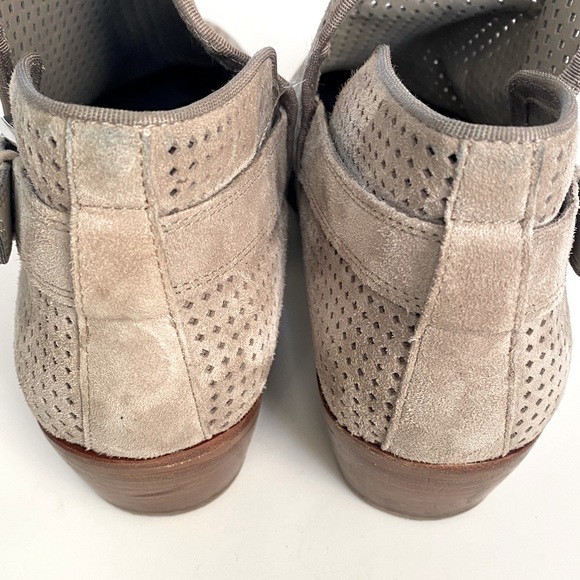 10 Sam Edelman PAULA booties boots perforated leather mushroom taupe tan brown - Picture 8 of 8